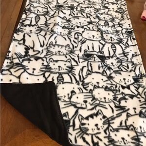 Pet blanket for cat